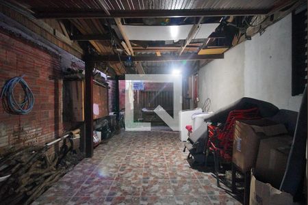 Casa à venda com 60m², 2 quartos e 3 vagas Casa à venda com 60m², 2 quartos e 3 vagasGaragem