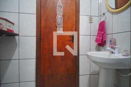 Casa à venda com 60m², 2 quartos e 3 vagas Casa à venda com 60m², 2 quartos e 3 vagasBanheiro