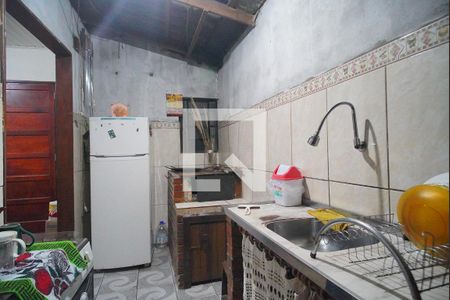 Casa à venda com 60m², 2 quartos e 3 vagas Casa à venda com 60m², 2 quartos e 3 vagasCozinha