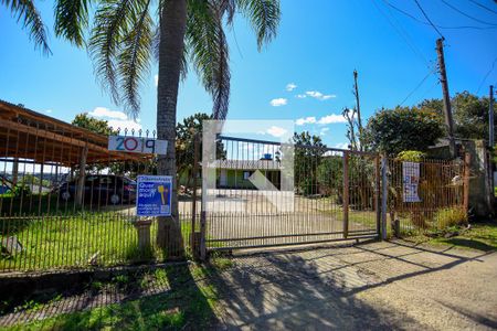 Casa para alugar com 100m², 2 quartos e 10 vagasFachada