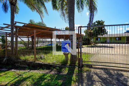 Casa para alugar com 100m², 2 quartos e 10 vagasFachada