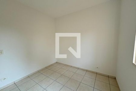 Quarto 1 de apartamento para alugar com 2 quartos, 45m² em Jardim Interlagos, Ribeirão Preto