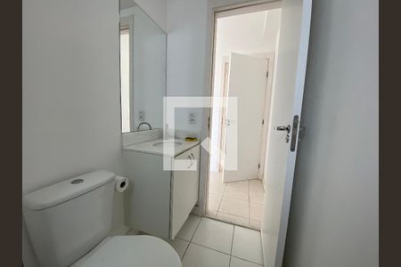 Apartamento à venda com 66m², 3 quartos e 1 vaga Apartamento à venda com 66m², 3 quartos e 1 vagaBanheiro Social