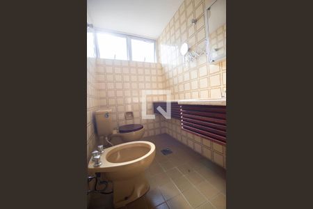 Apartamento para alugar com 189m², 3 quartos e 1 vaga Apartamento para alugar com 189m², 3 quartos e 1 vagaBanheiro 2