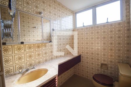Apartamento para alugar com 189m², 3 quartos e 1 vaga Apartamento para alugar com 189m², 3 quartos e 1 vagaBanheiro