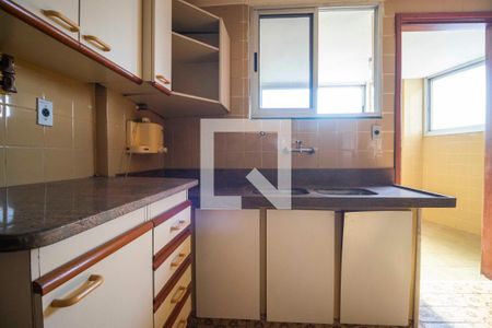Apartamento para alugar com 189m², 3 quartos e 1 vaga Apartamento para alugar com 189m², 3 quartos e 1 vagaCozinha