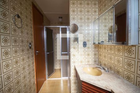 Apartamento para alugar com 189m², 3 quartos e 1 vaga Apartamento para alugar com 189m², 3 quartos e 1 vagaBanheiro