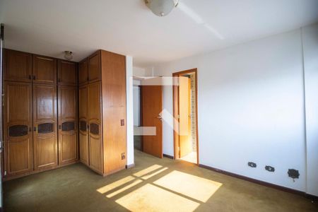 Apartamento para alugar com 189m², 3 quartos e 1 vaga Apartamento para alugar com 189m², 3 quartos e 1 vagaQuarto 3