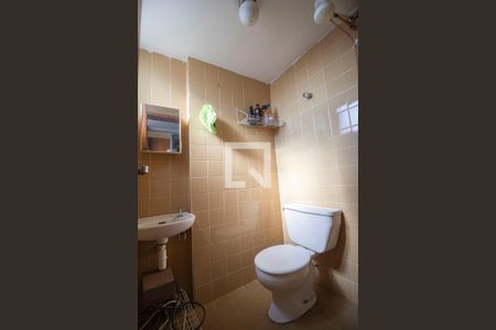 Apartamento para alugar com 189m², 3 quartos e 1 vaga Apartamento para alugar com 189m², 3 quartos e 1 vagaBanheiro de Serviço