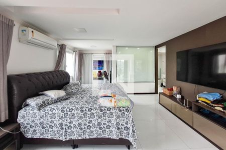 Casa à venda com 350m², 5 quartos e 1 vagaSuíte 5