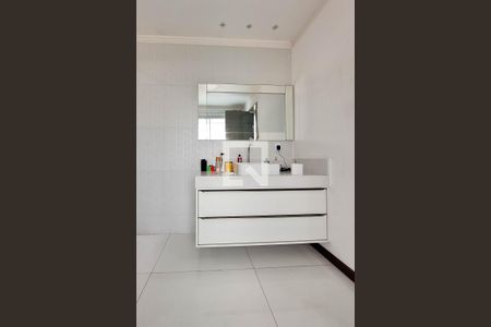 Casa à venda com 350m², 5 quartos e 1 vagaBanheiro da Suíte 1