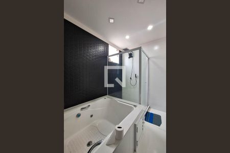 Casa à venda com 350m², 5 quartos e 1 vagaBanheiro da Suíte 1