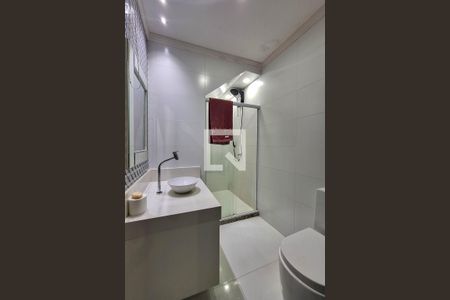 Casa à venda com 350m², 5 quartos e 1 vagaBanheiro da Suíte 4