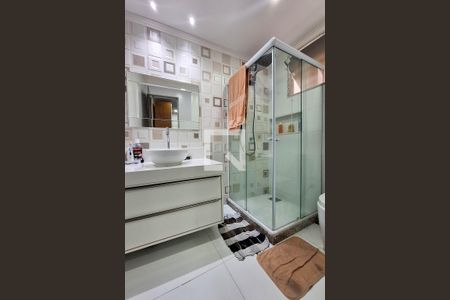 Casa à venda com 350m², 5 quartos e 1 vagaBanheiro da Suíte 2