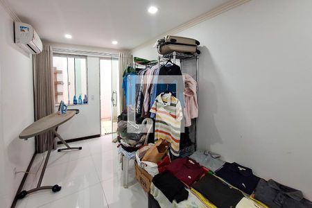 Casa à venda com 350m², 5 quartos e 1 vagaSuíte 3