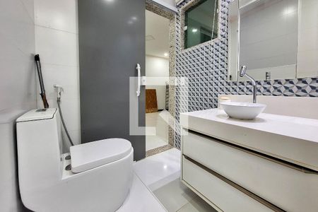 Casa à venda com 350m², 5 quartos e 1 vagaBanheiro da Suíte 4