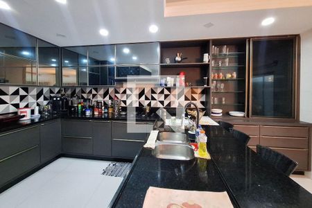 Casa à venda com 350m², 5 quartos e 1 vagaCozinha