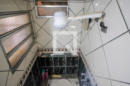 Casa à venda com 200m², 3 quartos e 2 vagasBanheiro 2