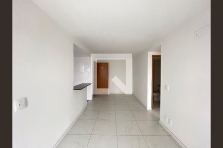 Sala de apartamento à venda com 2 quartos, 56m² em Todos Os Santos, Rio de Janeiro