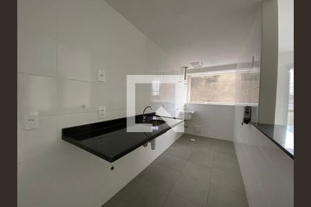 Apartamento à venda com 44m², 1 quarto e 1 vaga Apartamento à venda com 44m², 1 quarto e 1 vagaCozinha e Área de Serviço