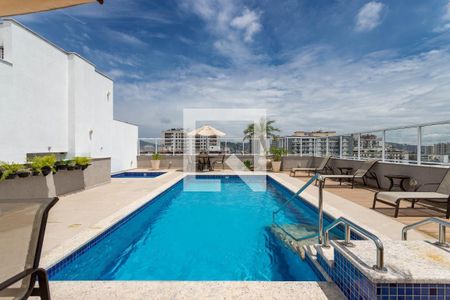 Apartamento à venda com 44m², 1 quarto e 1 vaga Apartamento à venda com 44m², 1 quarto e 1 vagaÁrea comum - Piscina