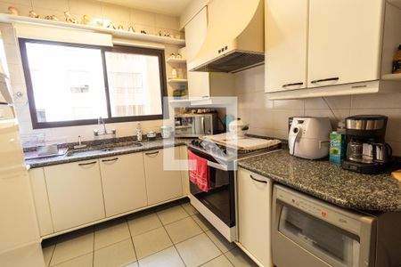 Apartamento à venda com 187m², 5 quartos e 3 vagasCozinha