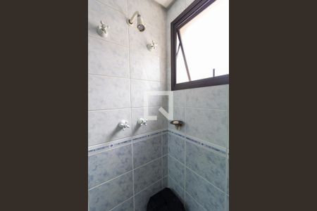 Apartamento à venda com 187m², 5 quartos e 3 vagasBanheiro da Suite 2