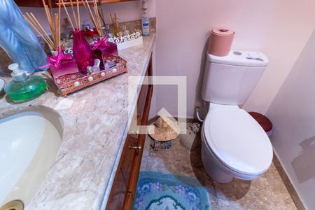 Apartamento à venda com 187m², 5 quartos e 3 vagasBanheiro do Corredor