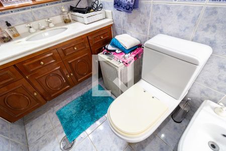 Apartamento à venda com 187m², 5 quartos e 3 vagasBanheiro da Suite 2