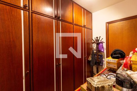 Apartamento à venda com 187m², 5 quartos e 3 vagasCloset da Suíte 3
