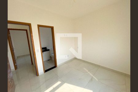 Apartamento à venda com 180m², 3 quartos e 2 vagasQuarto 2 suite