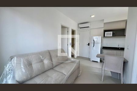 Sala  de apartamento para alugar com 2 quartos, 40m² em Pinheiros, São Paulo