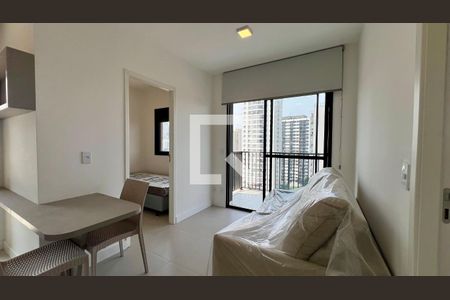 Sala  de apartamento para alugar com 2 quartos, 40m² em Pinheiros, São Paulo