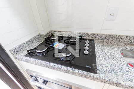 Sala e Cozinha de apartamento à venda com 2 quartos, 58m² em Vila Curuçá, Santo André