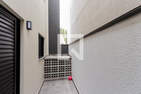 Apartamento à venda com 60m², 2 quartos e 1 vaga Apartamento à venda com 60m², 2 quartos e 1 vagaVaranda do Quarto 2