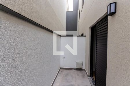 Apartamento à venda com 60m², 2 quartos e 1 vaga Apartamento à venda com 60m², 2 quartos e 1 vagaVaranda do Quarto 2
