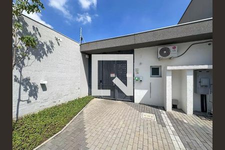 Apartamento à venda com 33m², 1 quarto e sem vaga Apartamento à venda com 33m², 1 quarto e sem vagaEntrada