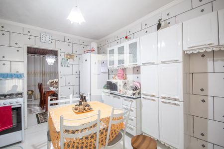 Casa à venda com 386m², 5 quartos e 6 vagasCozinha