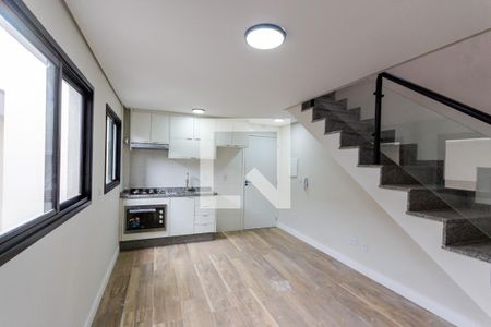 Sala e Cozinha de apartamento à venda com 2 quartos, 76m² em Vila Curuçá, Santo André