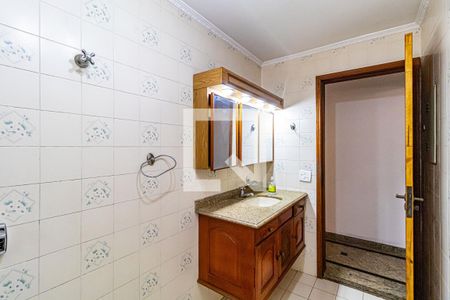 Casa à venda com 400m², 3 quartos e 2 vagasBanheiro social 02