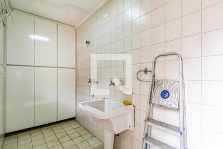 Casa à venda com 400m², 3 quartos e 2 vagasLavanderia