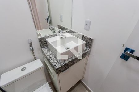 Apartamento à venda com 75m², 2 quartos e 1 vaga Apartamento à venda com 75m², 2 quartos e 1 vagaBanheiro