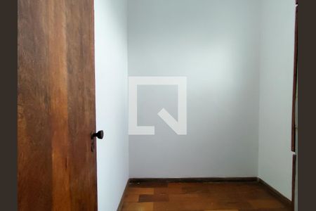 Quarto 1 de apartamento para alugar com 4 quartos, 180m² em Santo Antônio, Belo Horizonte