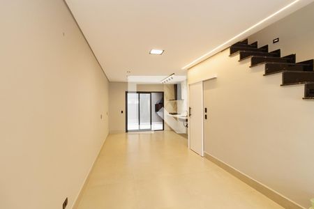 Sala de casa à venda com 3 quartos, 113m² em Vila Gustavo, São Paulo
