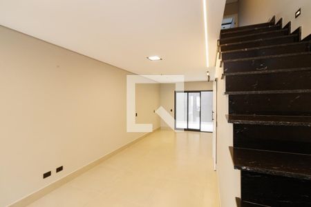 Sala de casa à venda com 3 quartos, 113m² em Vila Gustavo, São Paulo