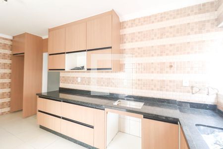 Casa para alugar com 93m², 2 quartos e 2 vagasCozinha e Área de Serviço