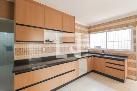 Casa para alugar com 93m², 2 quartos e 2 vagasCozinha e Área de Serviço