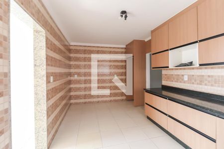 Casa para alugar com 93m², 2 quartos e 2 vagasCozinha e Área de Serviço