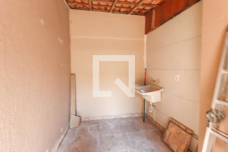 Casa para alugar com 93m², 2 quartos e 2 vagasQuintal