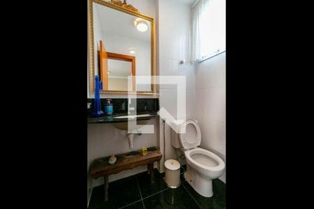 Apartamento à venda com 160m², 3 quartos e 3 vagas Apartamento à venda com 160m², 3 quartos e 3 vagasÁrea de Serviço